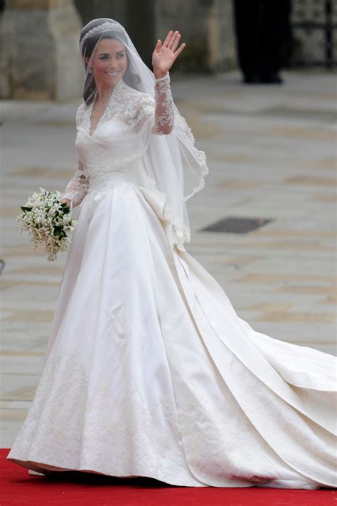 kate middleton wedding outfits